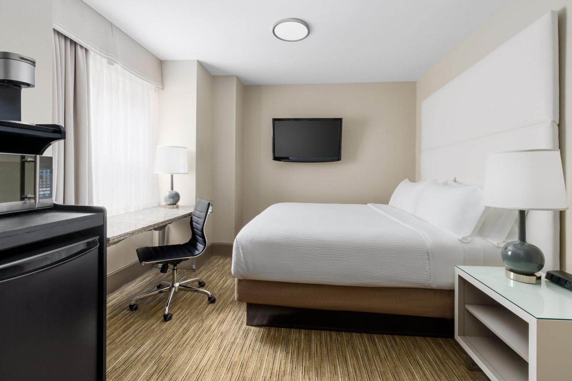Holiday Inn Express Chicago - Magnificent Mile By Ihg Exterior foto
