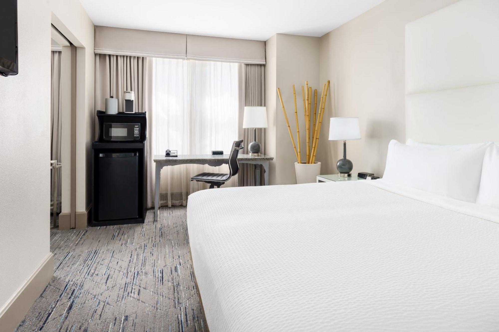 Holiday Inn Express Chicago - Magnificent Mile By Ihg Exterior foto