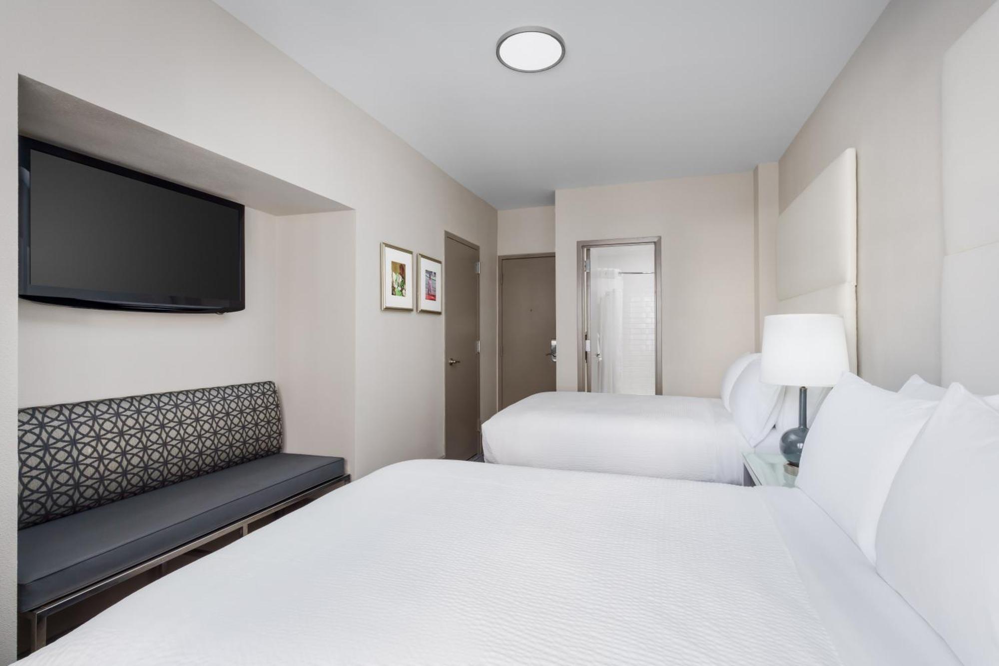 Holiday Inn Express Chicago - Magnificent Mile By Ihg Exterior foto