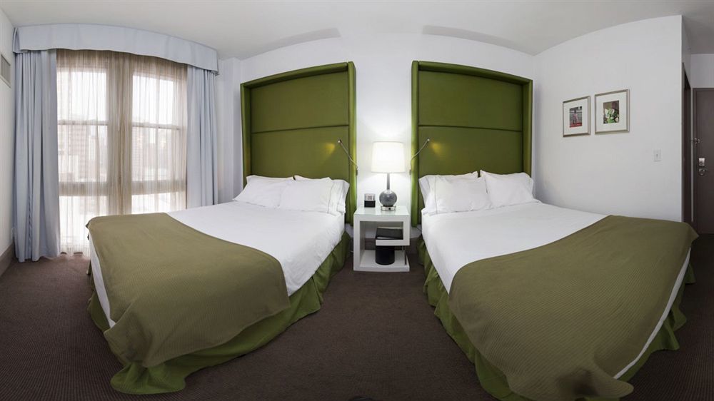Holiday Inn Express Chicago - Magnificent Mile By Ihg Exterior foto