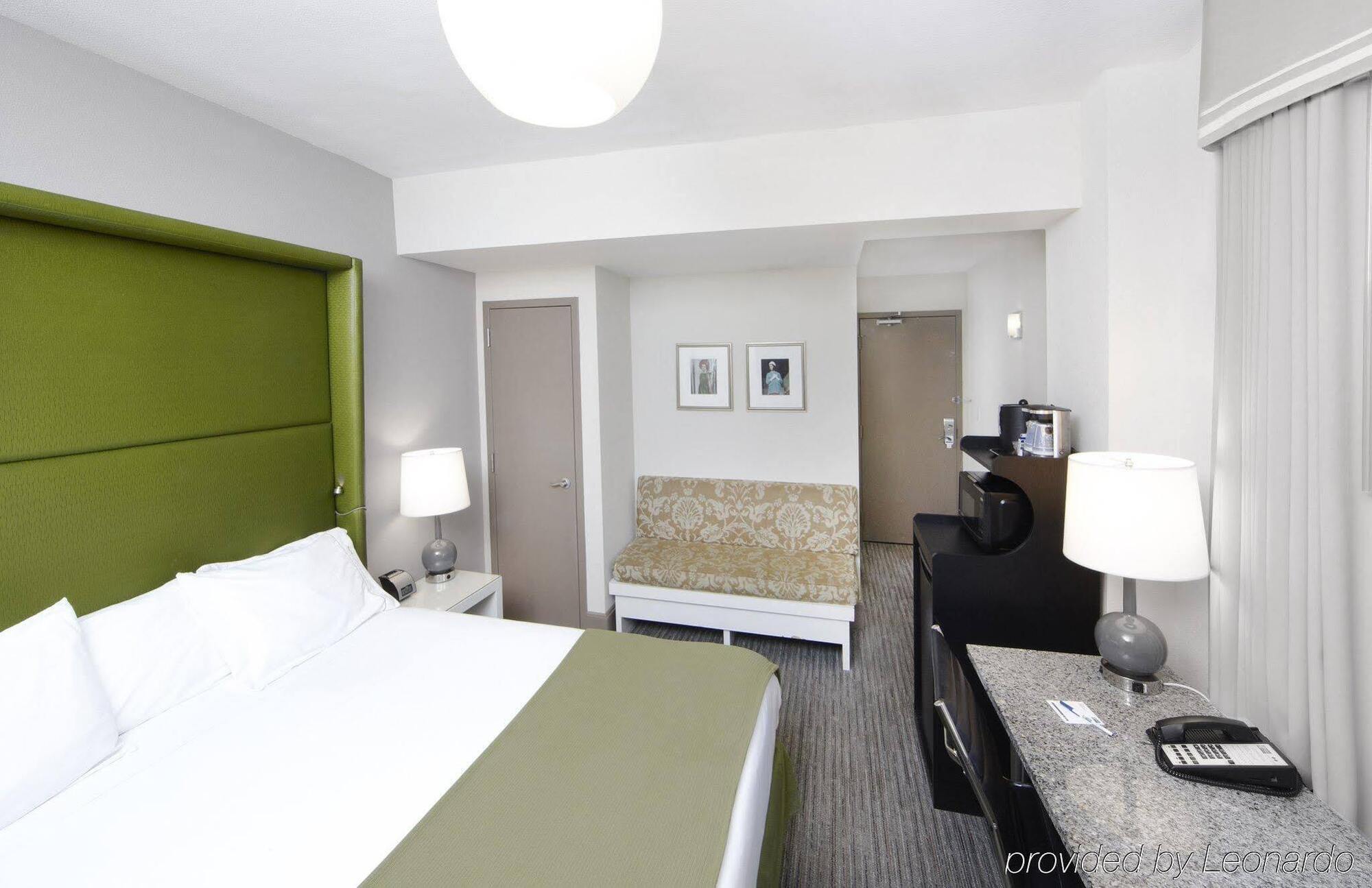 Holiday Inn Express Chicago - Magnificent Mile By Ihg Exterior foto