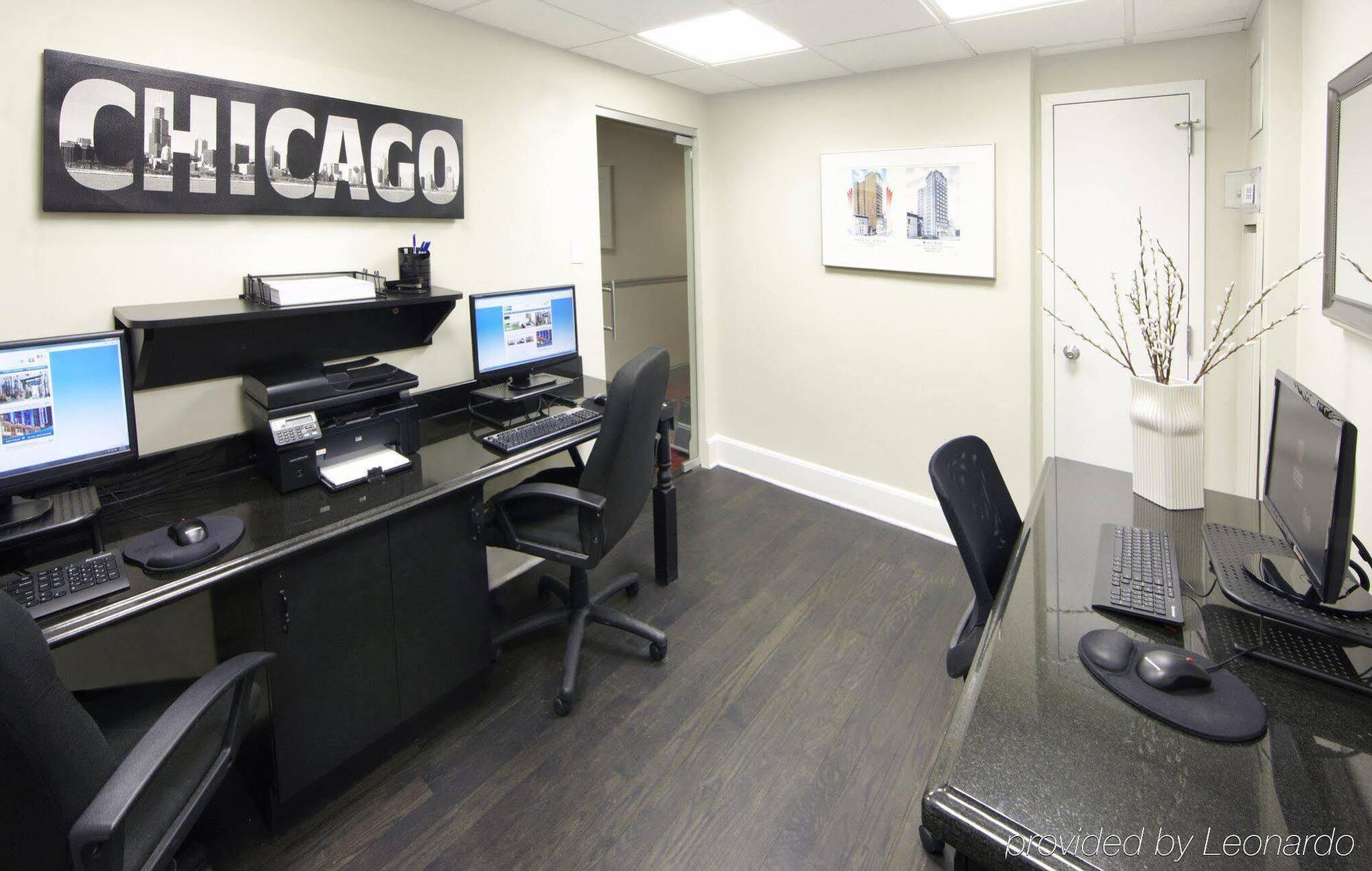 Holiday Inn Express Chicago - Magnificent Mile By Ihg Exterior foto